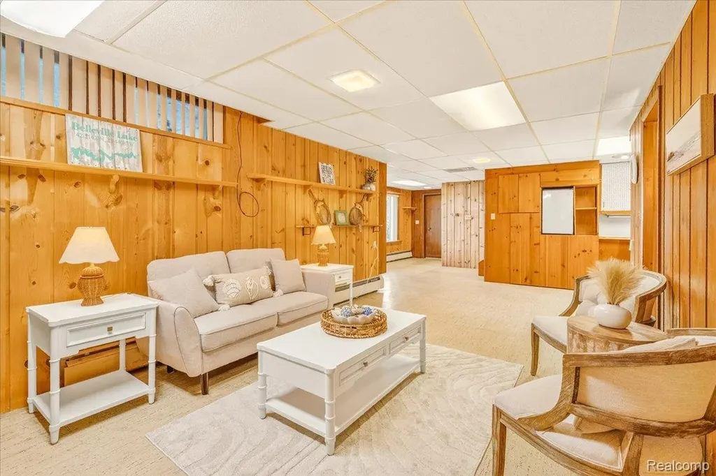 13020 Edgedale Street Van Buren Charter Township MI 48111