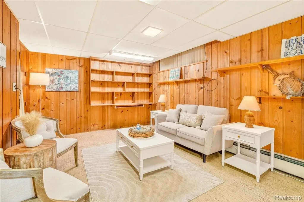 13020 Edgedale Street Van Buren Charter Township MI 48111