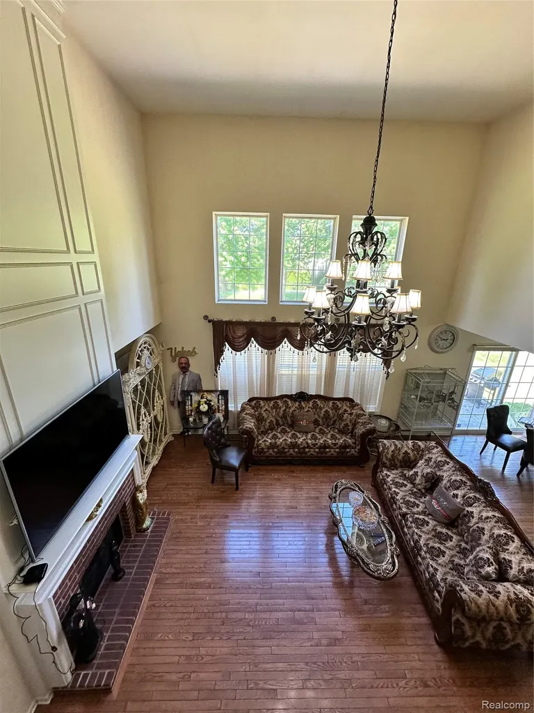 7383 Tottenham Shelby Charter Township MI 48317