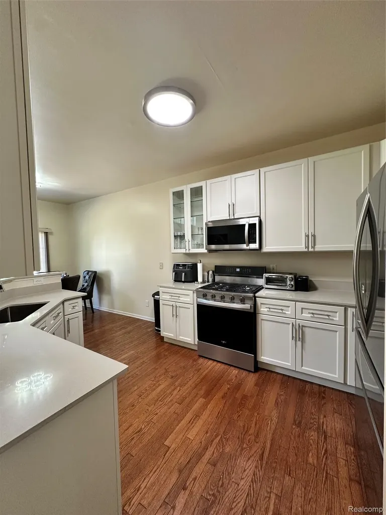 7383 Tottenham Shelby Charter Township MI 48317