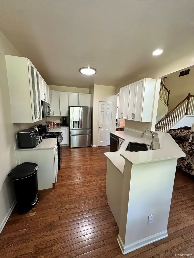 7383 Tottenham Shelby Charter Township MI 48317