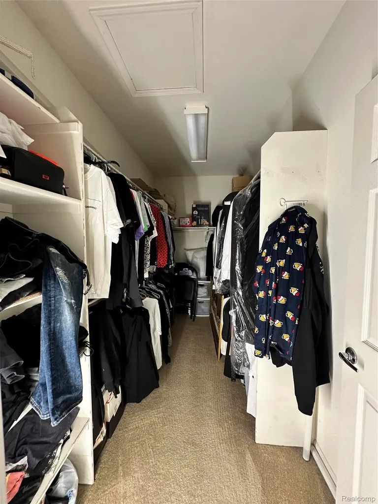 7383 Tottenham Shelby Charter Township MI 48317