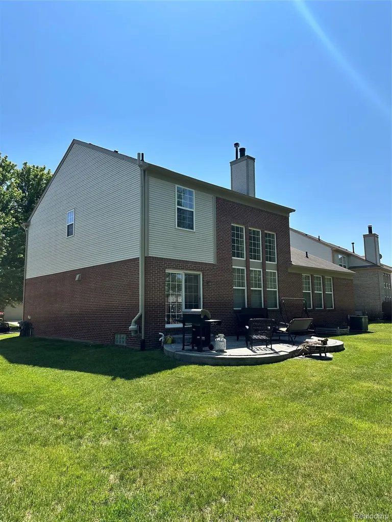 7383 Tottenham Shelby Charter Township MI 48317