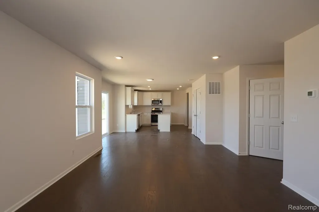 412 Hidden River W Holly Township MI 48442