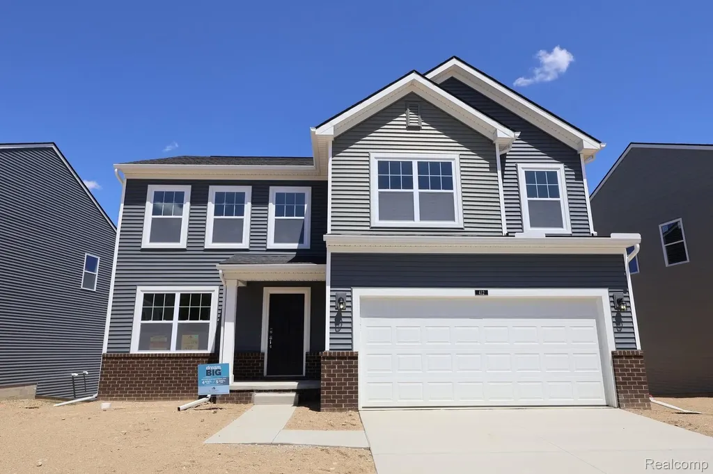 412 Hidden River W Holly Township MI 48442