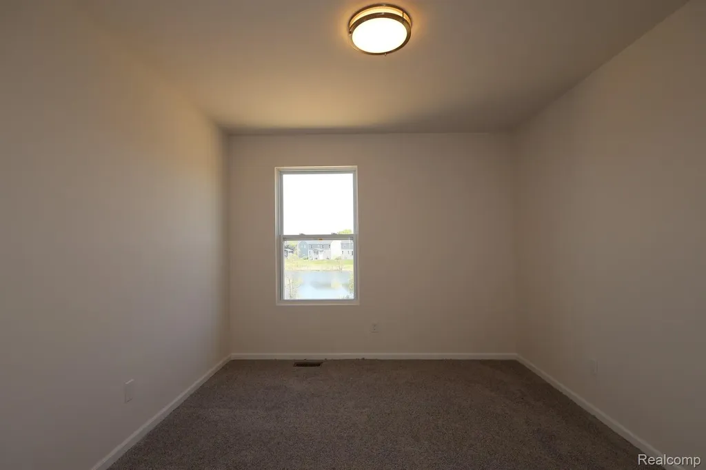 412 Hidden River W Holly Township MI 48442