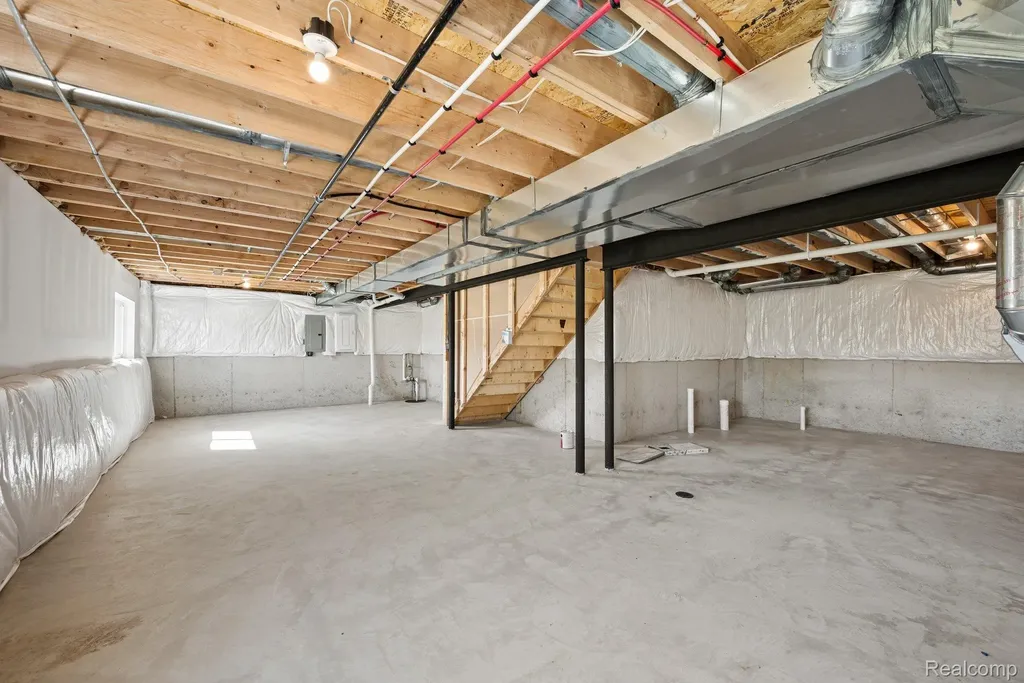 412 Hidden River W Holly Township MI 48442