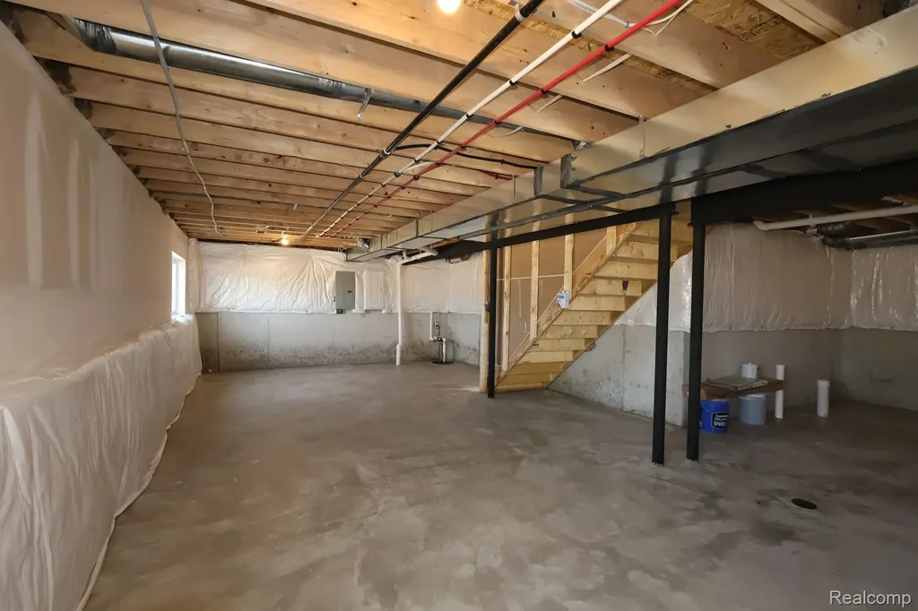 412 Hidden River W Holly Township MI 48442
