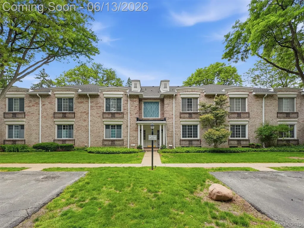 1735 Tiverton Road Bloomfield Hills City MI 48304