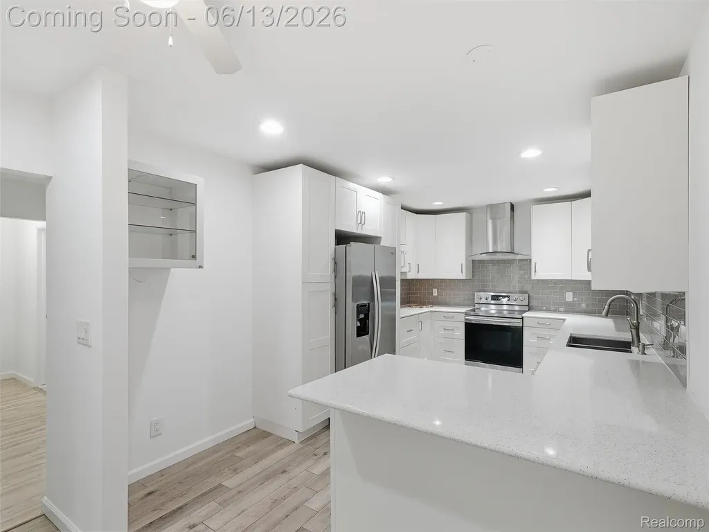 1735 Tiverton Road Bloomfield Hills City MI 48304