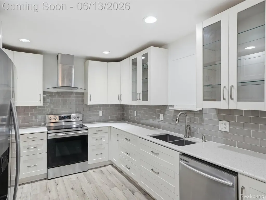 1735 Tiverton Road Bloomfield Hills City MI 48304