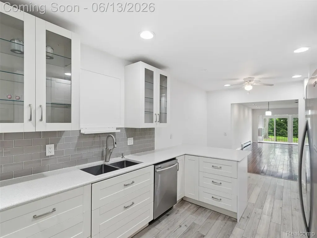 1735 Tiverton Road Bloomfield Hills City MI 48304