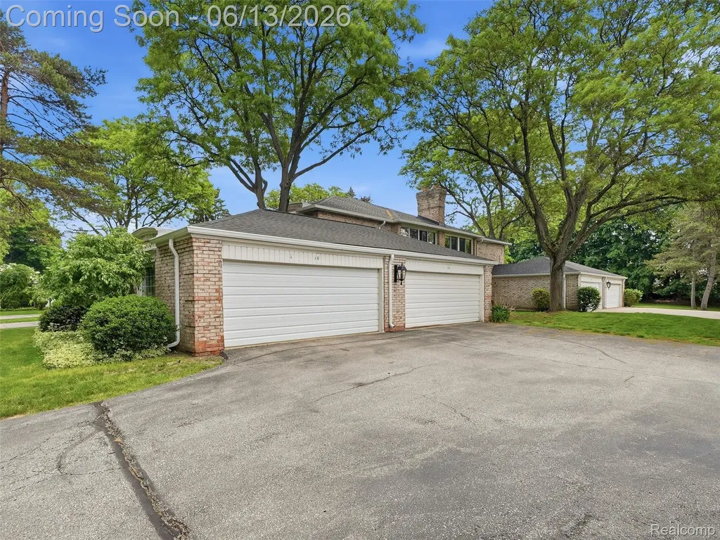 1735 Tiverton Road Bloomfield Hills City MI 48304
