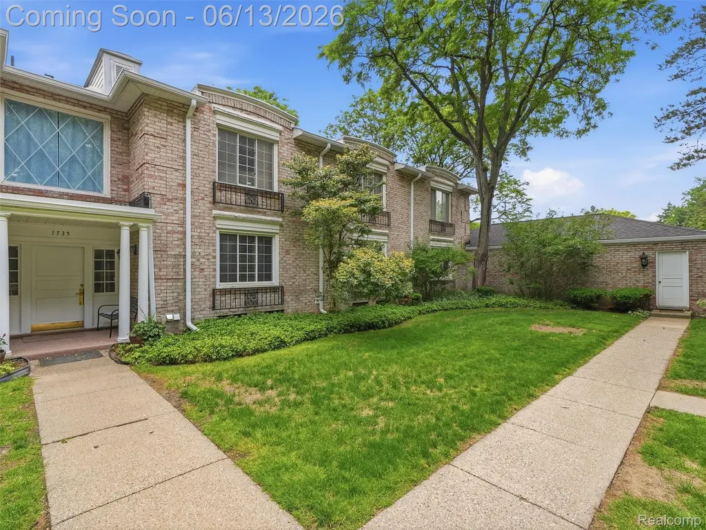 1735 Tiverton Road Bloomfield Hills City MI 48304