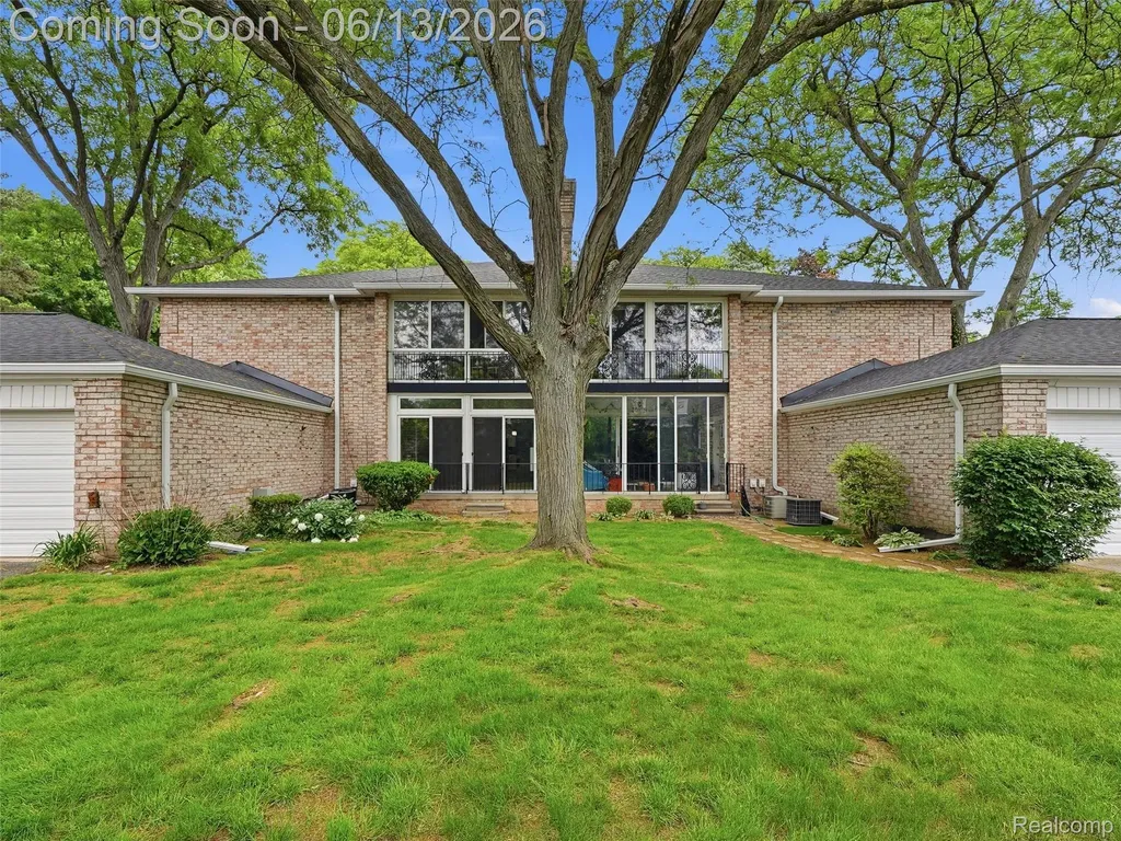 1735 Tiverton Road Bloomfield Hills City MI 48304