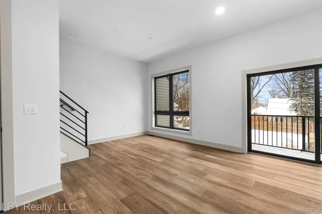 527 Walnut Street Brighton City MI 48116