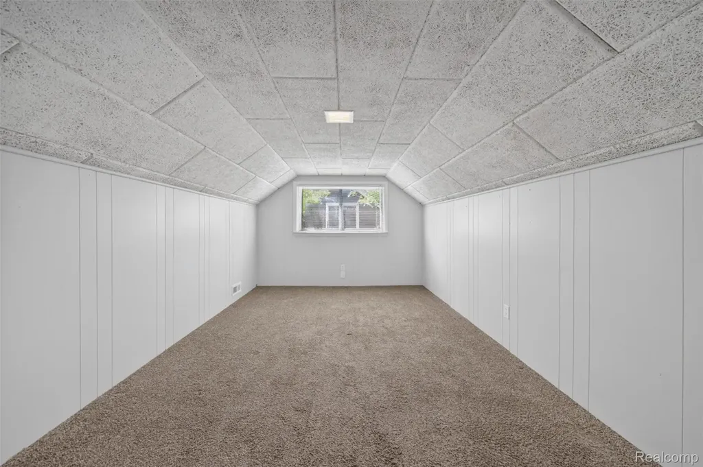 26692 Lorenz Street Madison Heights City MI 48071