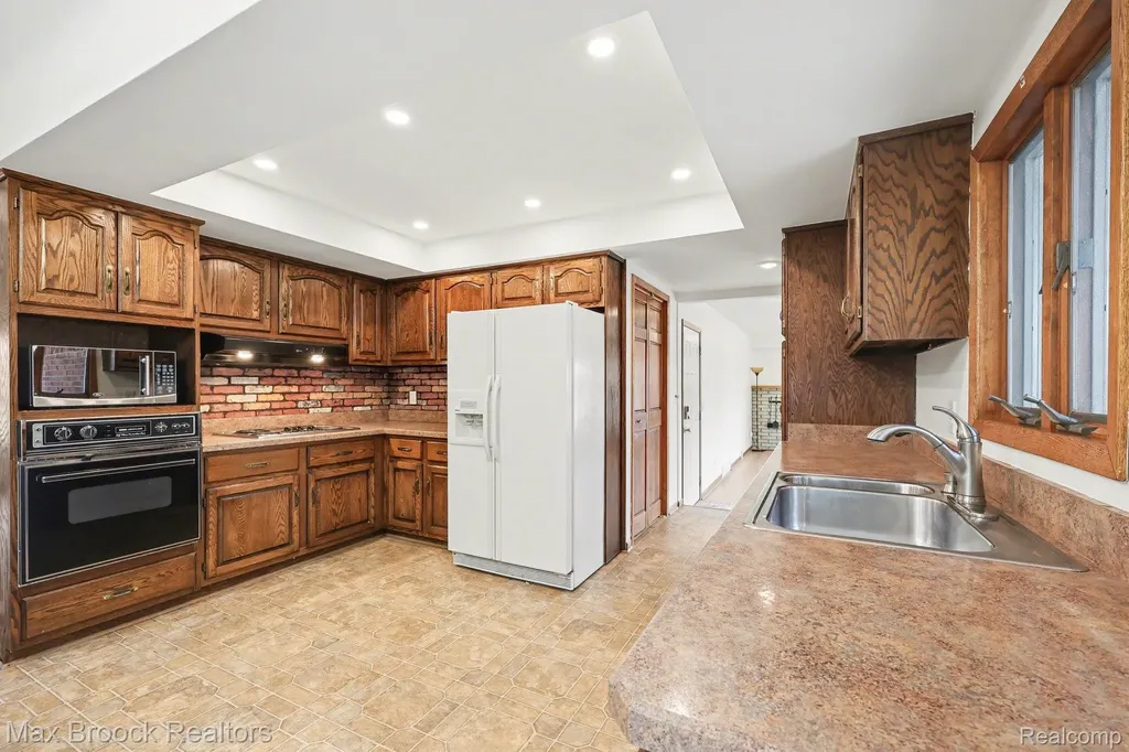 5030 Stellar Road Shelby Charter Township MI 48316