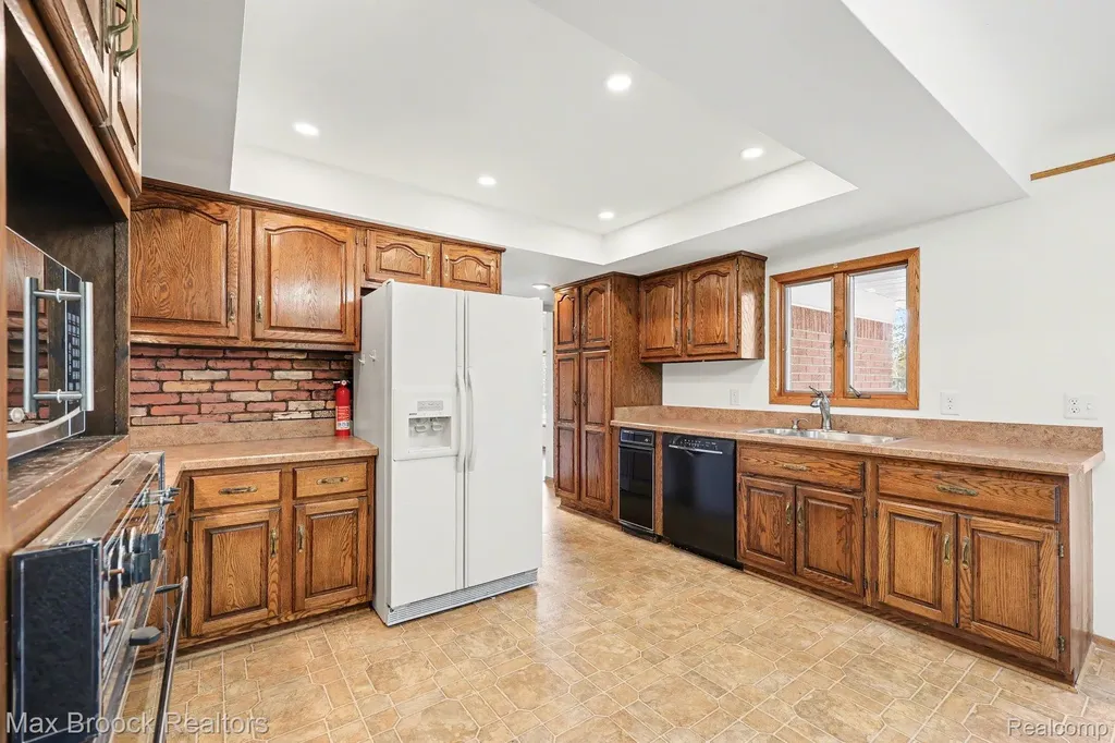 5030 Stellar Road Shelby Charter Township MI 48316