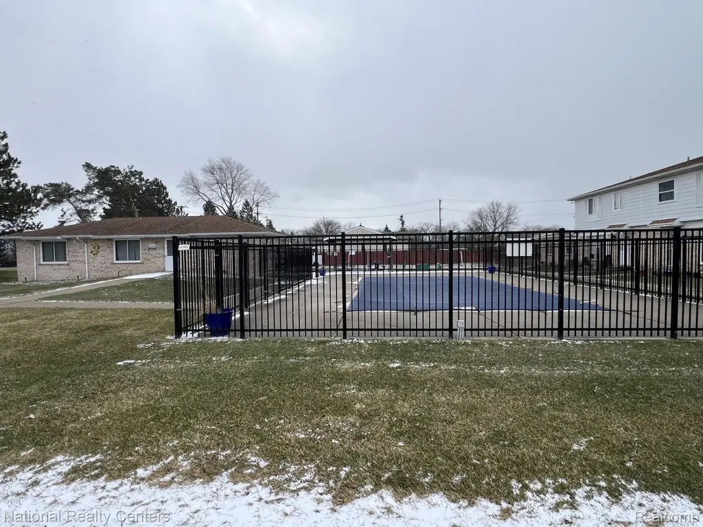 37543 Colonial Drive Westland City MI 48185