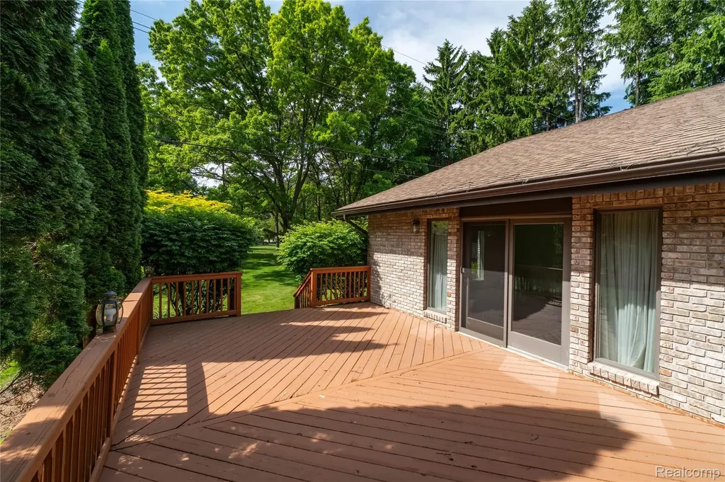 11050 Wealthy Lane Bruce Township MI 48065