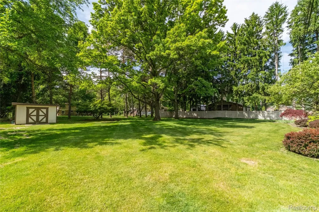 11050 Wealthy Lane Bruce Township MI 48065