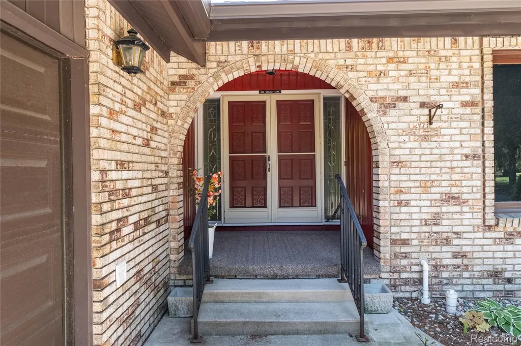 11050 Wealthy Lane Bruce Township MI 48065