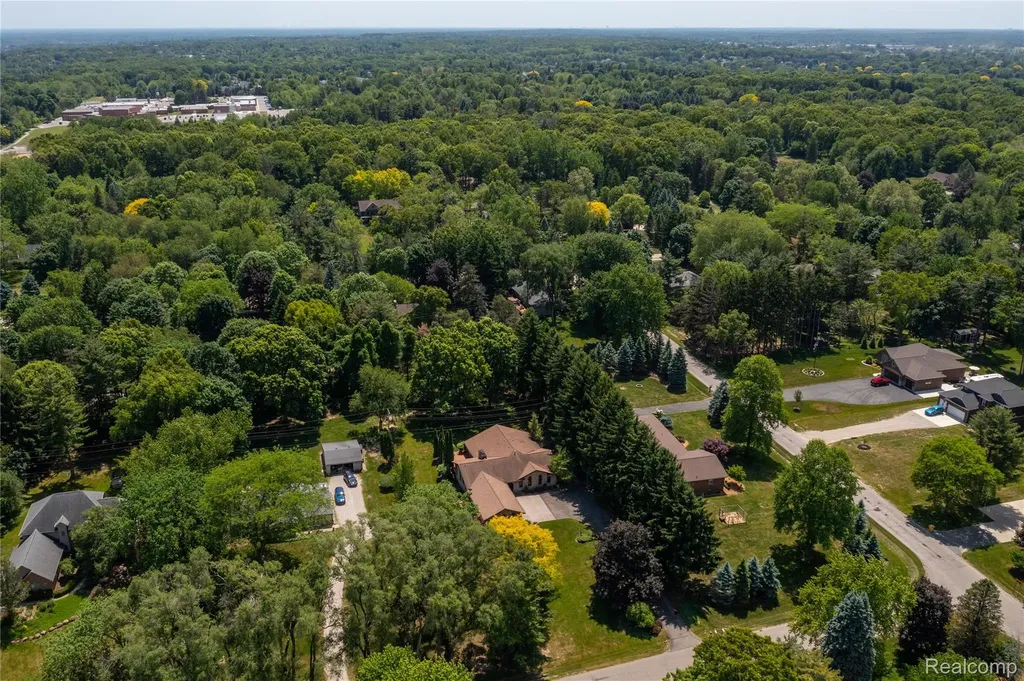 11050 Wealthy Lane Bruce Township MI 48065