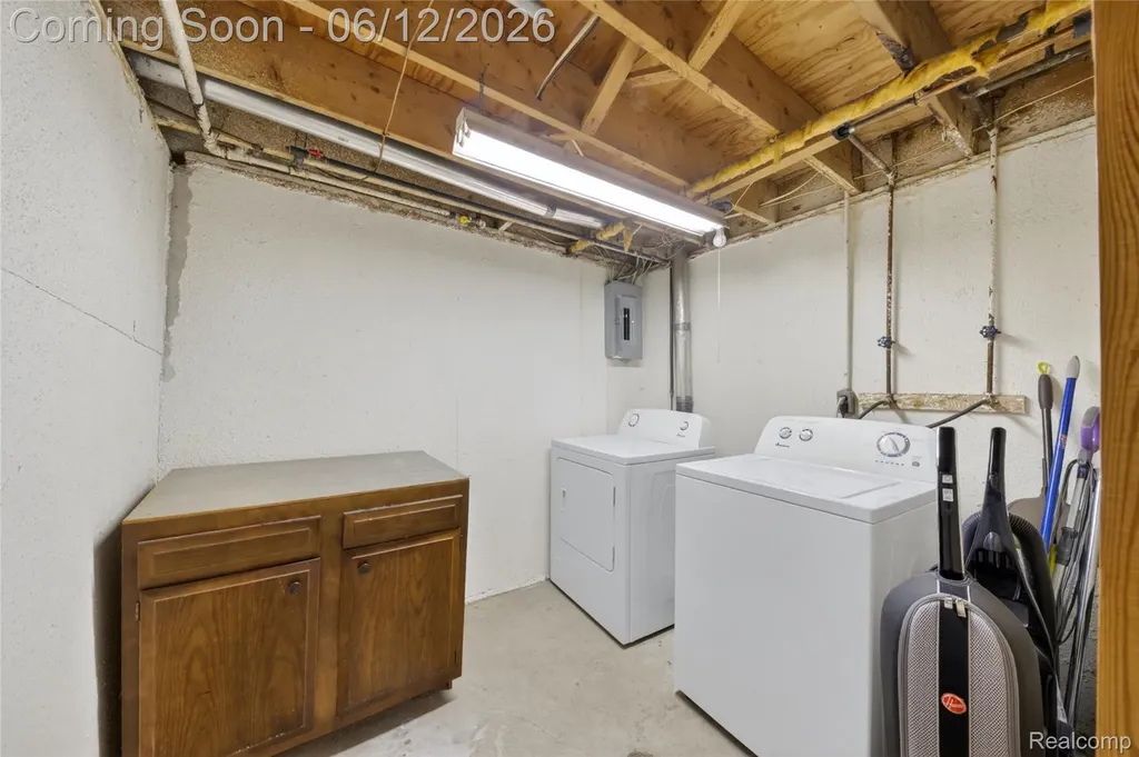 22727 Cortes Street Novi City MI 48375