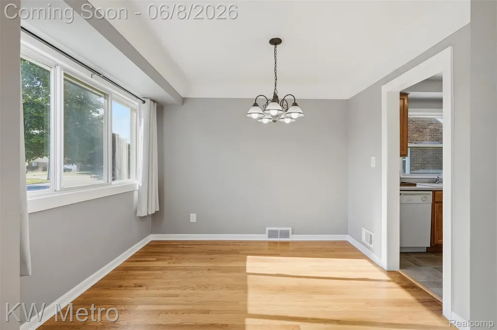 3525 Westwood Street Dearborn City MI 48124