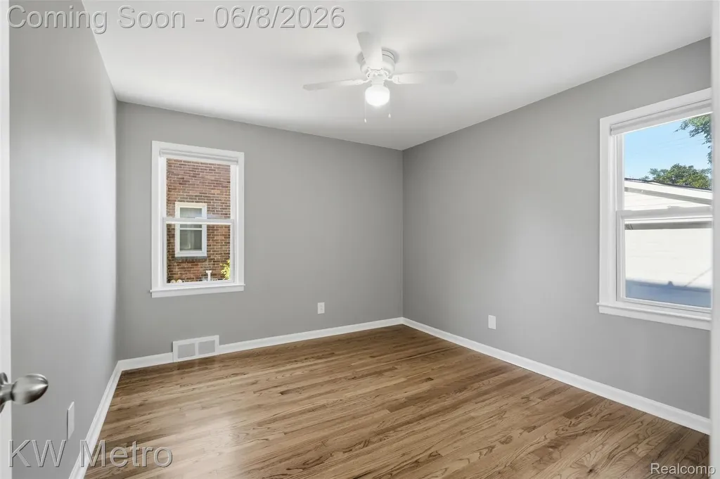 3525 Westwood Street Dearborn City MI 48124