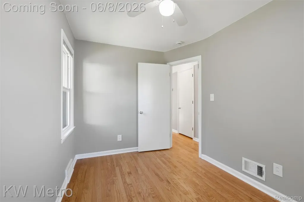 3525 Westwood Street Dearborn City MI 48124
