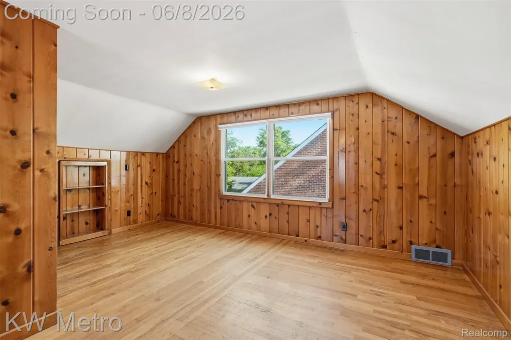 3525 Westwood Street Dearborn City MI 48124