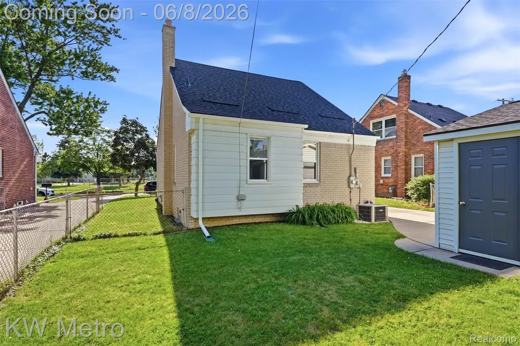 3525 Westwood Street Dearborn City MI 48124