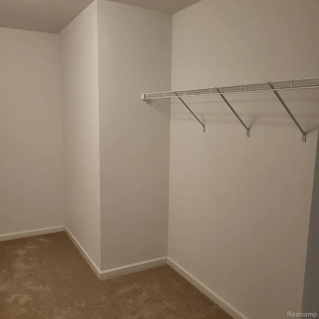 33520 Birchlawn Westland City MI 48185
