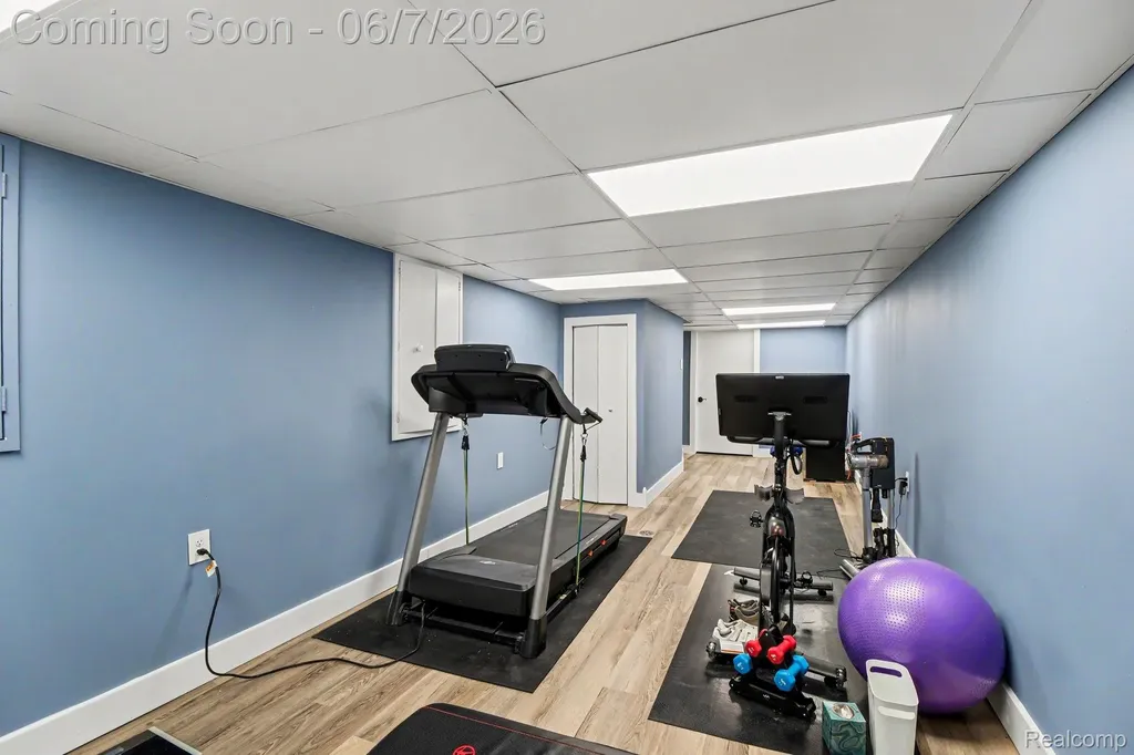 4071 Shore Crest Drive West Bloomfield Charter Township MI 48323