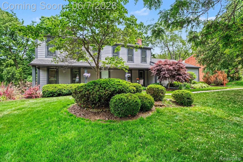 4071 Shore Crest Drive West Bloomfield Charter Township MI 48323
