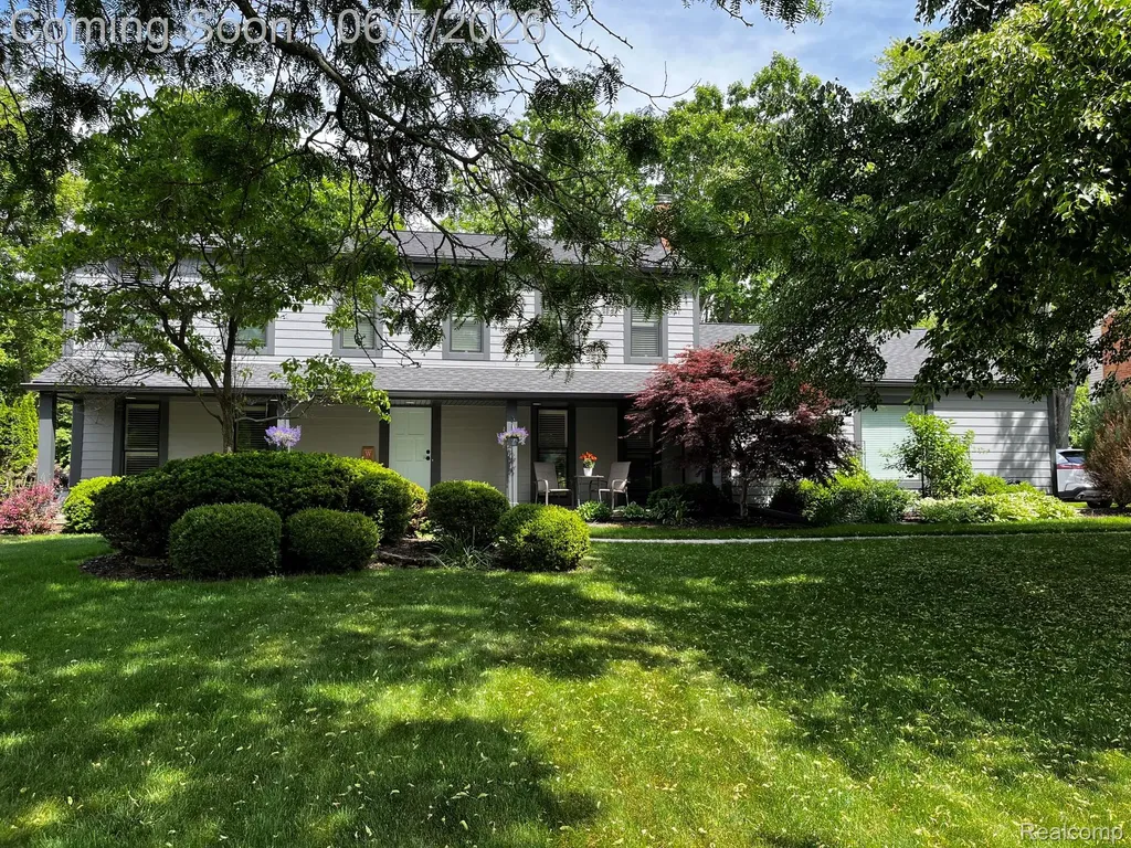 4071 Shore Crest Drive West Bloomfield Charter Township MI 48323