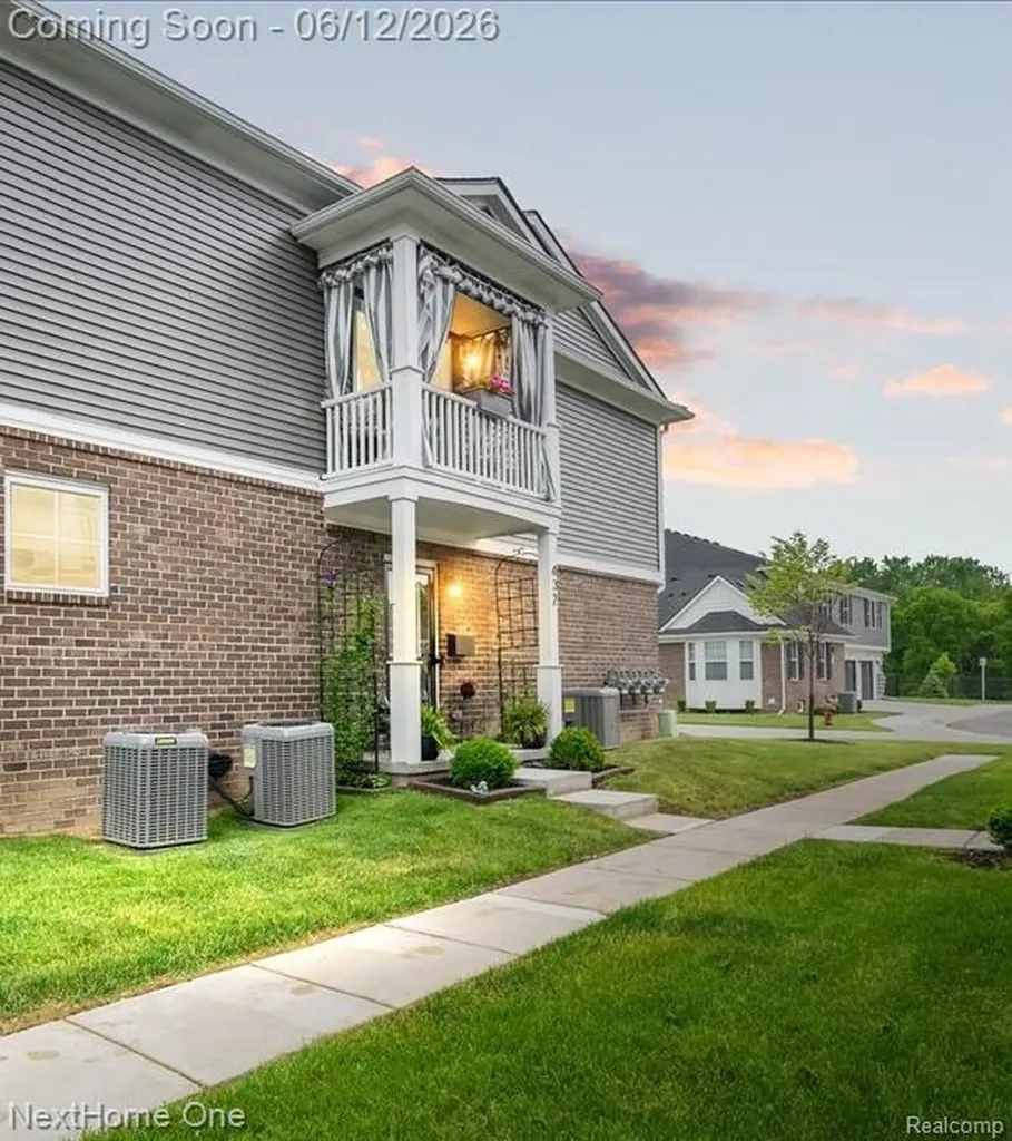 0432 Maple Cove Circle Saline City MI 48176