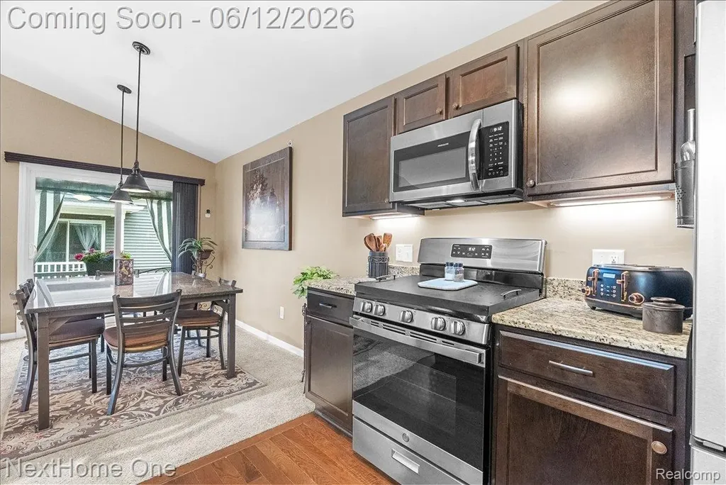 0432 Maple Cove Circle Saline City MI 48176