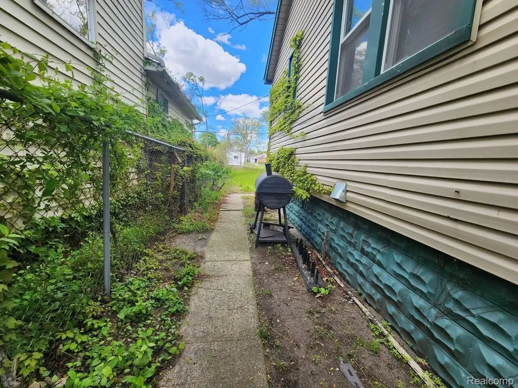 19249 Saint Aubin Street Detroit City MI 48234