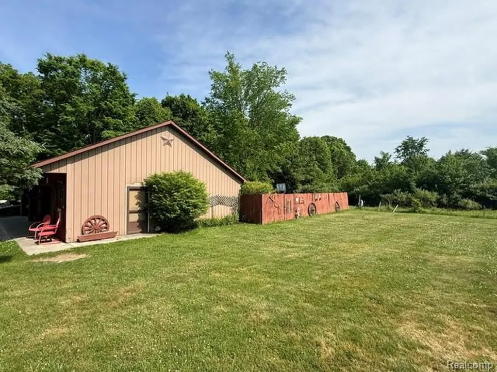 4897 Curtiss Drive Elba Township MI 48446