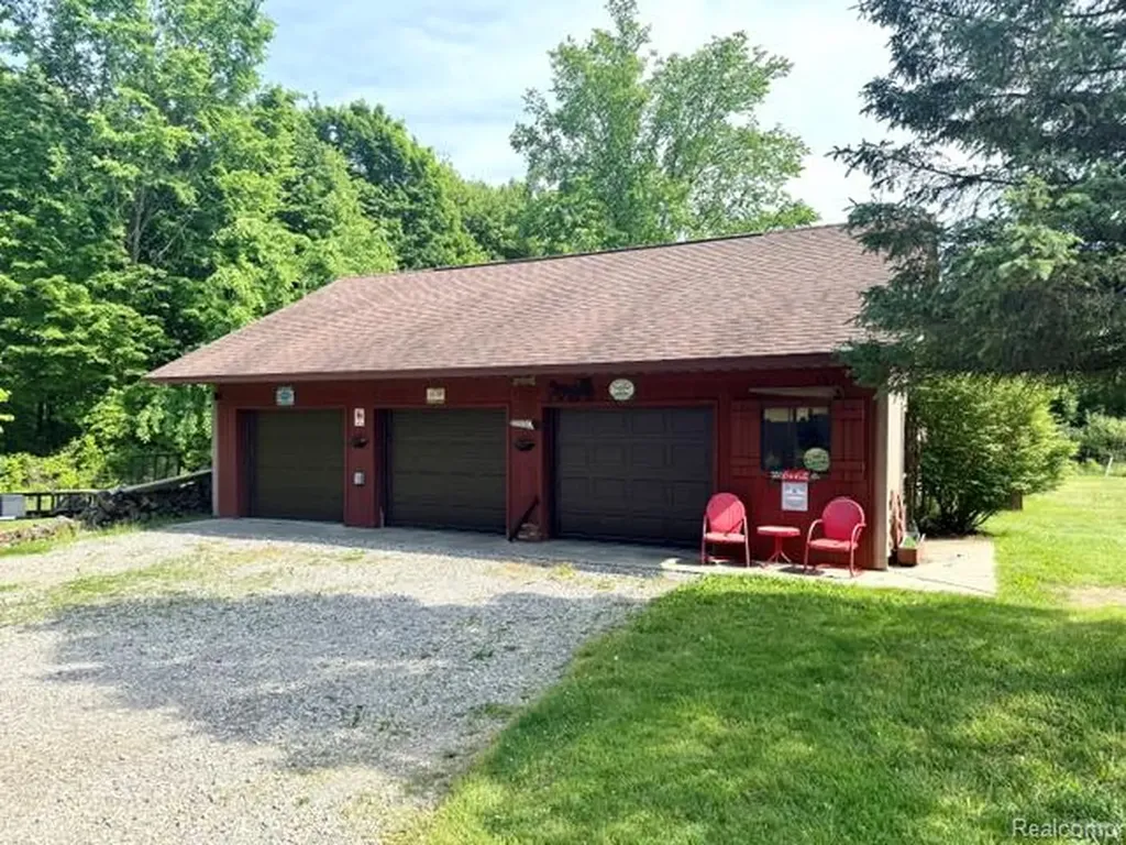 4897 Curtiss Drive Elba Township MI 48446