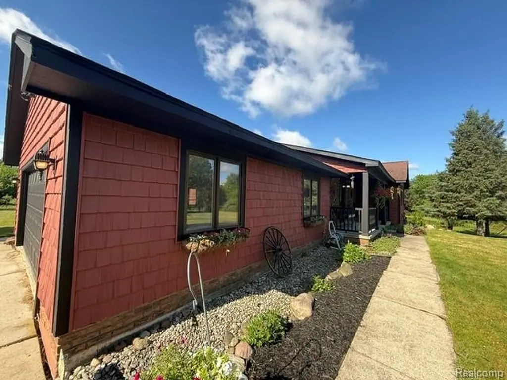4897 Curtiss Drive Elba Township MI 48446