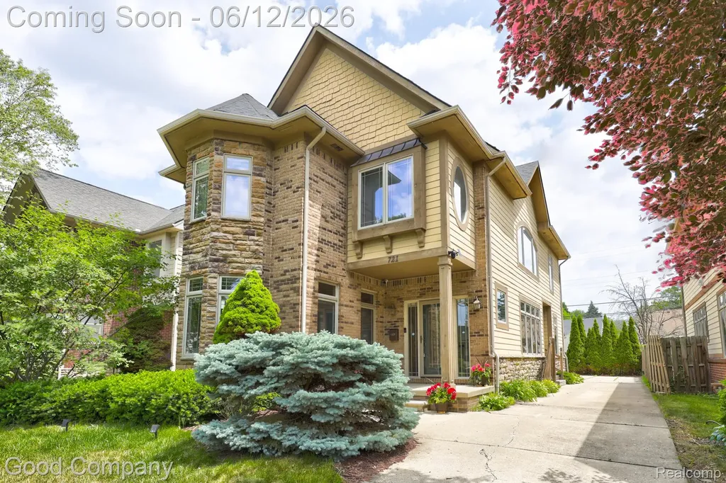 721 S Kenwood Avenue Royal Oak City MI 48067