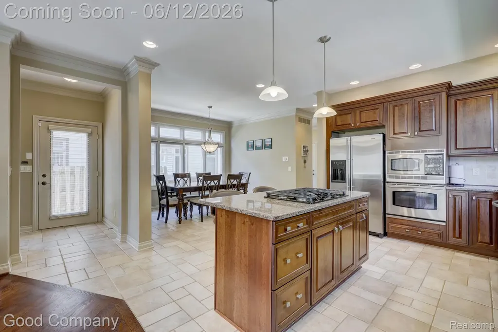 721 S Kenwood Avenue Royal Oak City MI 48067