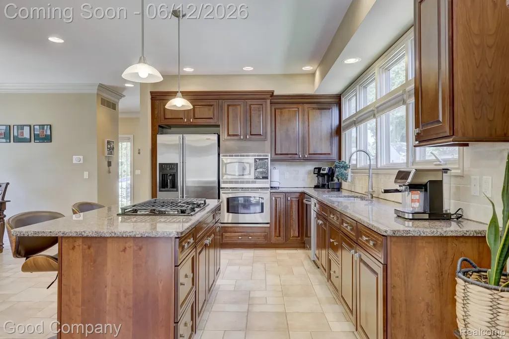 721 S Kenwood Avenue Royal Oak City MI 48067