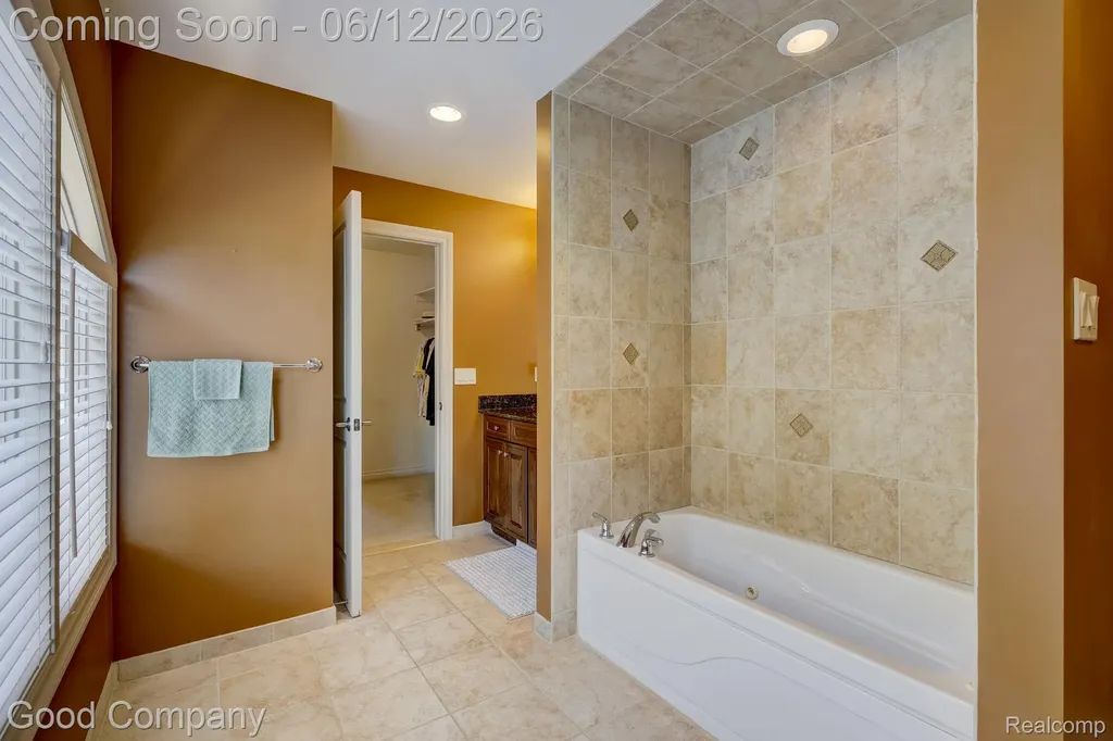 721 S Kenwood Avenue Royal Oak City MI 48067