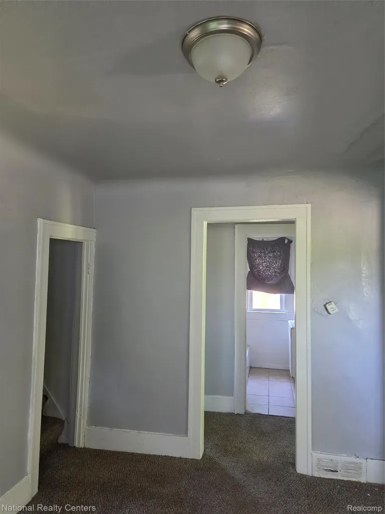 17195 Beaverland Street Detroit City MI 48219