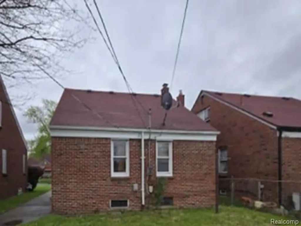19609 Syracuse Street Detroit City MI 48234
